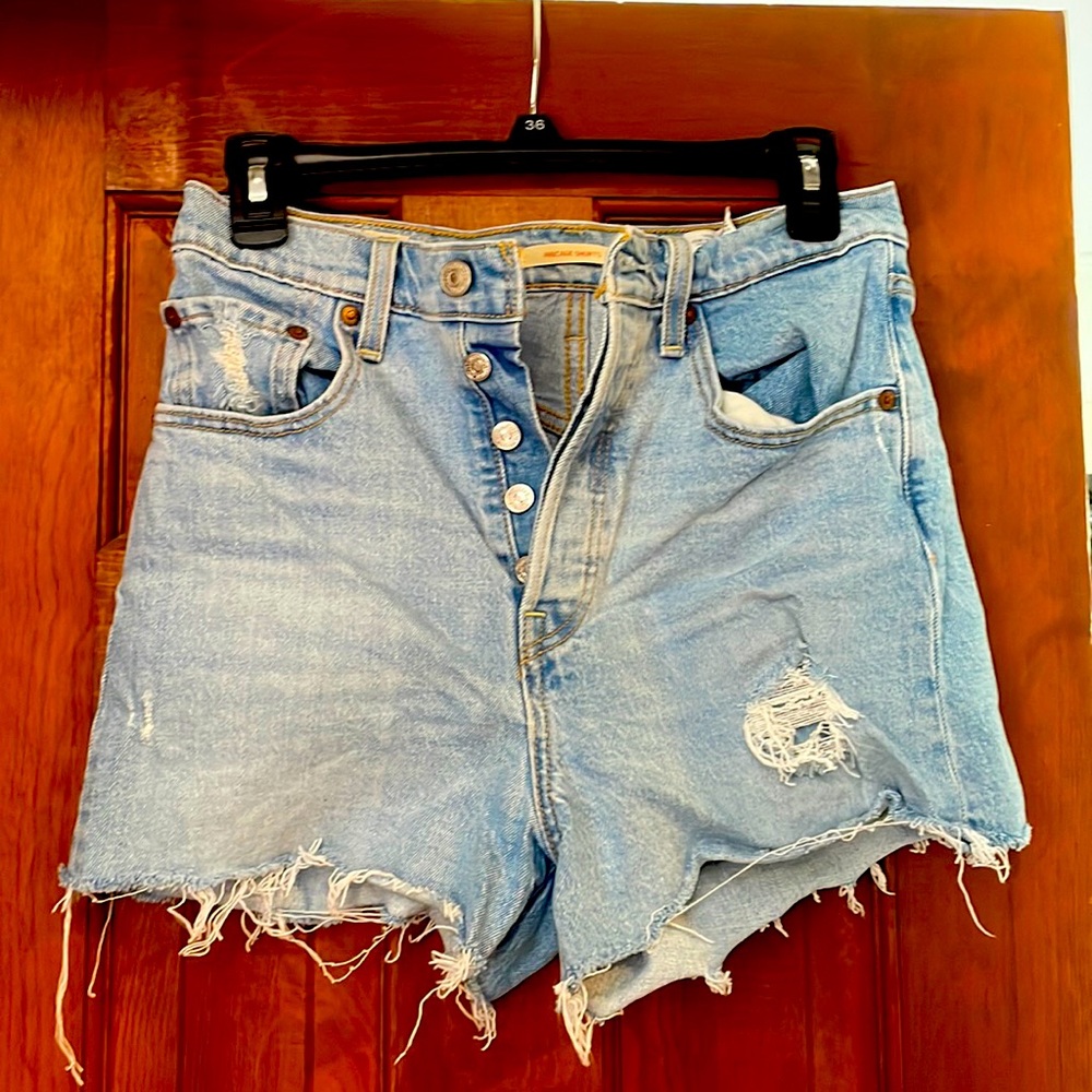 Levis jean shorts size 27 good condition
